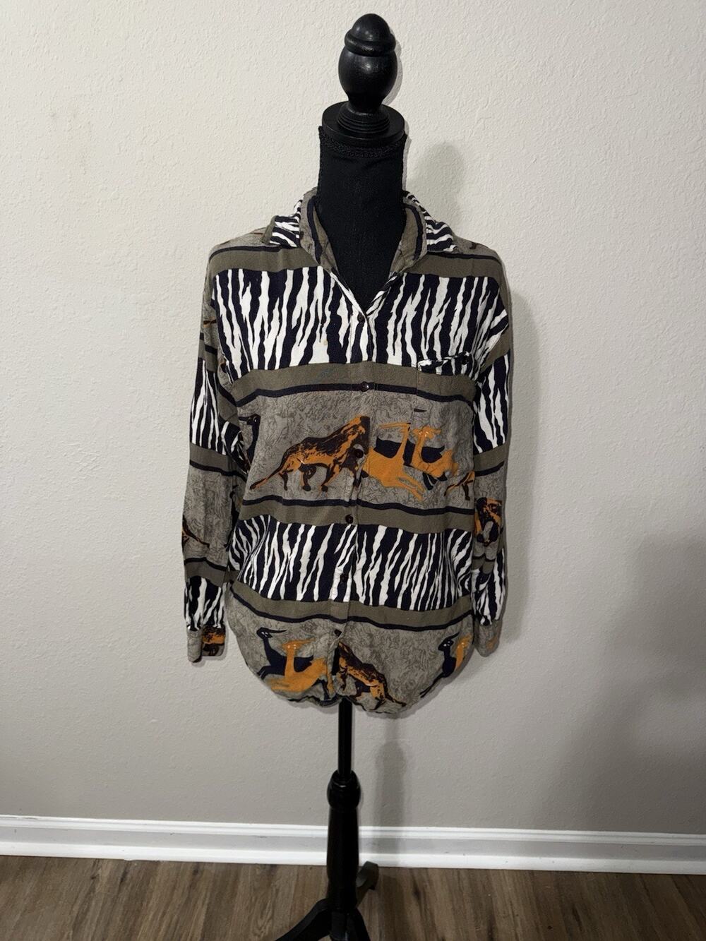 Short Circuit Vintage 90s Rayon Button Down Shirt M Medium Safari Womens